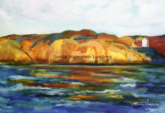 Färgglad målning av klippor vid havet med en vit stuga i bakgrunden.